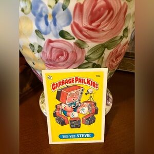 Garbage Pail Kids Tee-Vee Stevie Trading Card - Yellow